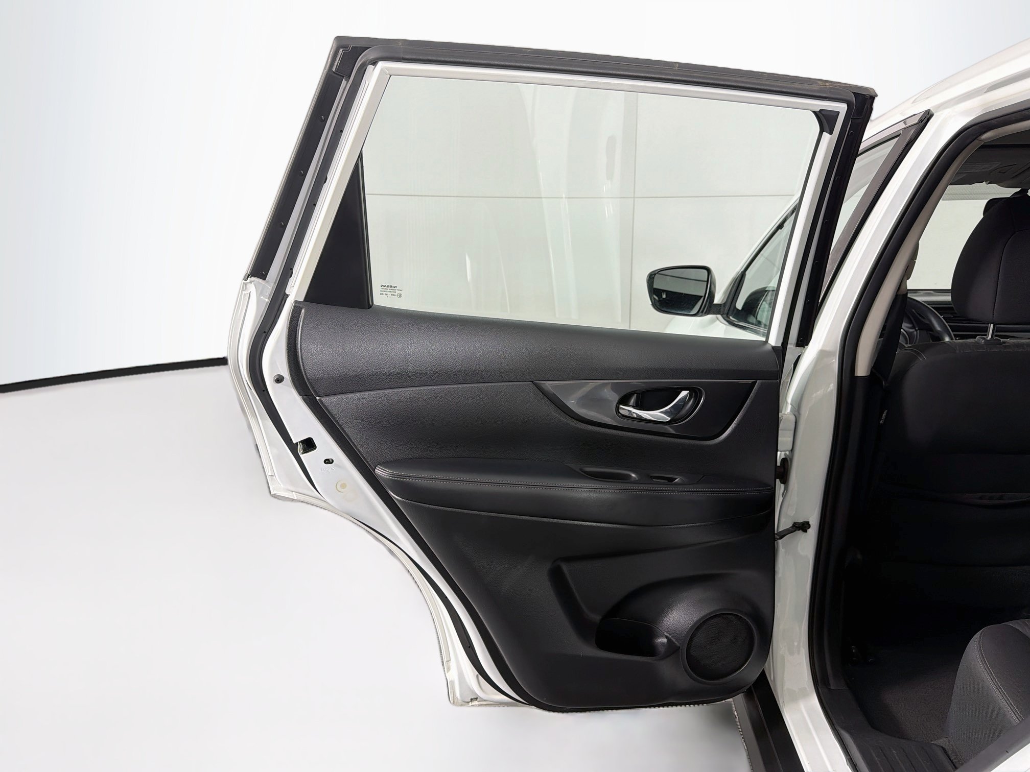 Used 2018 Nissan Rogue S FWD image 24