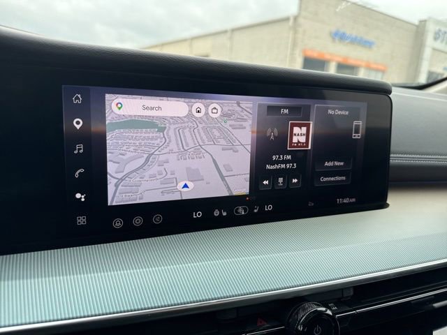 Used 2025 Nissan Murano SL AWD/4WD image 22