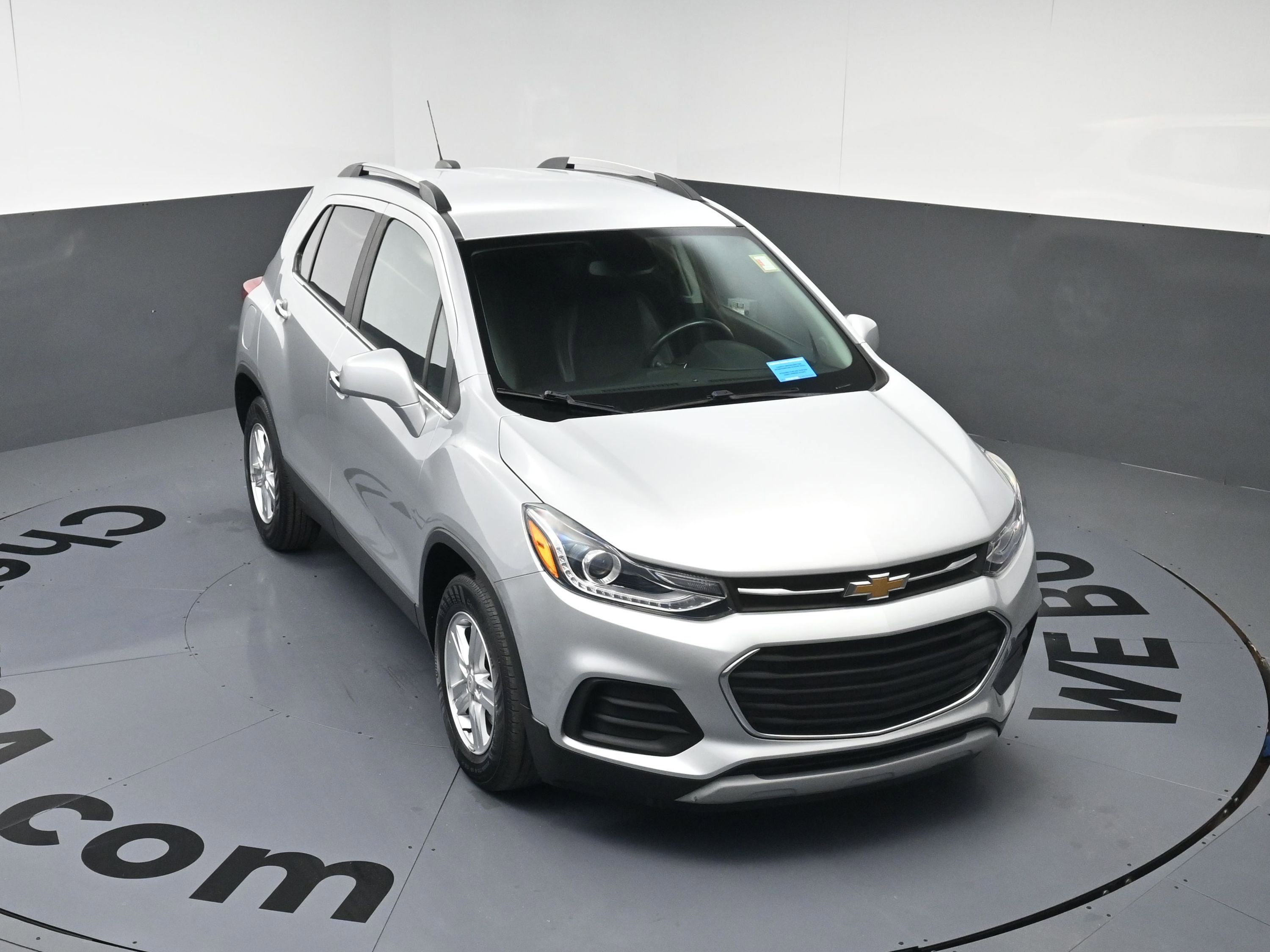 Used 2019 Chevrolet Trax LT w/ LT Convenience Package image 29