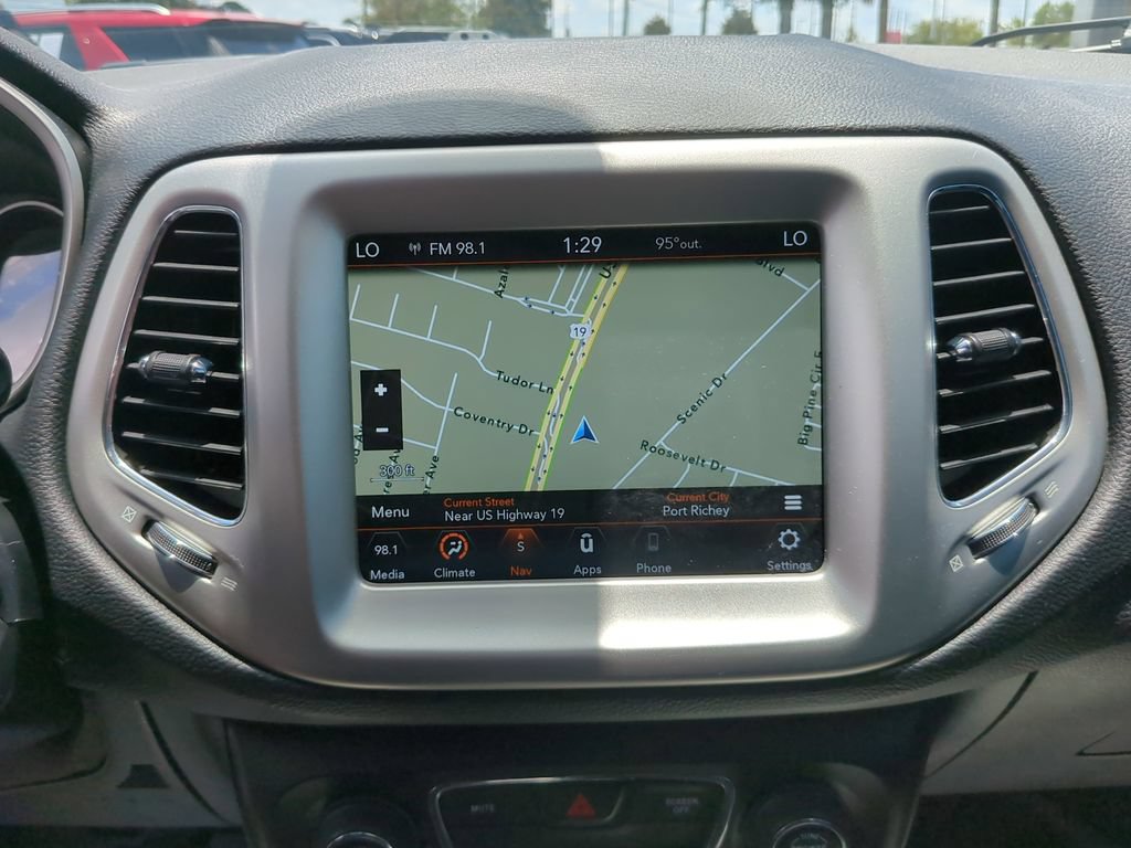 Used 2021 Jeep Compass Latitude w/ Sun and Sound Group FWD image 24