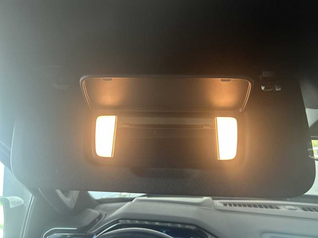 Used 2023 Chevrolet Silverado 1500 High Country w/ Technology Package image 33