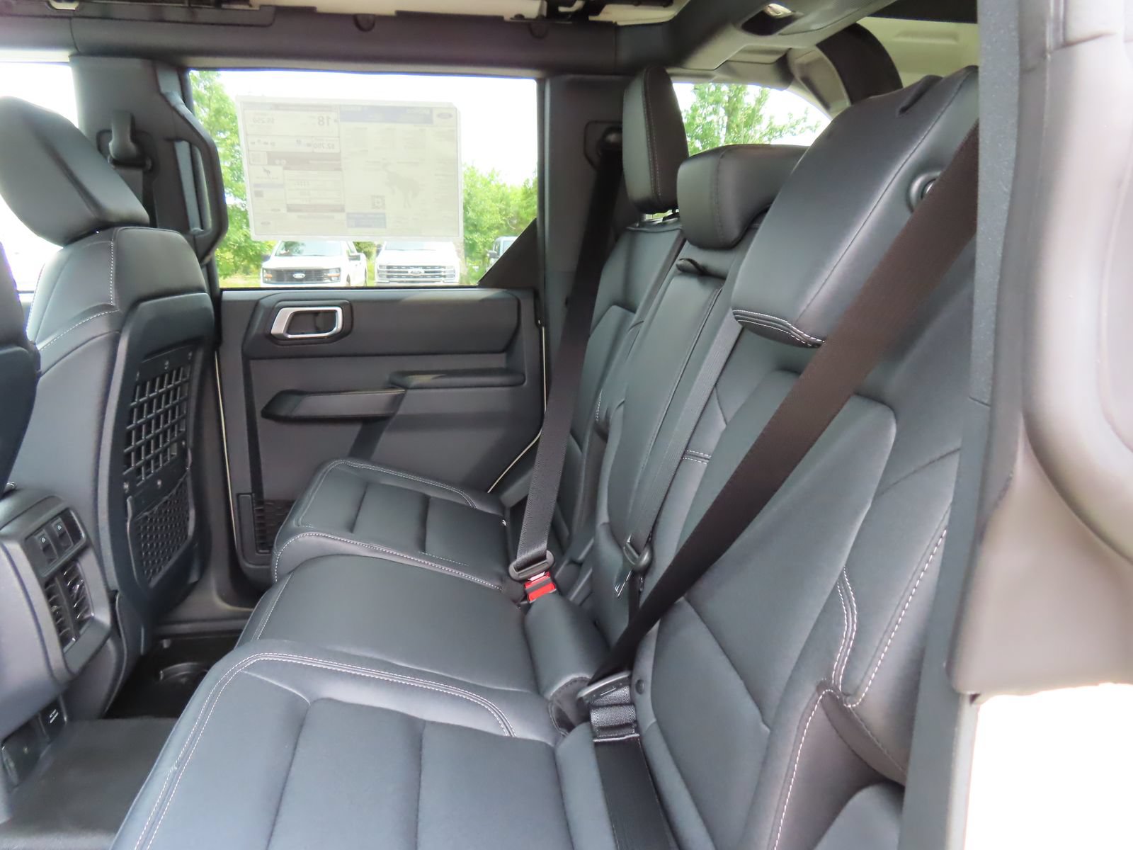 New 2026 Ford Bronco Big Bend w/ Black Diamond Package AWD/4WD image 25