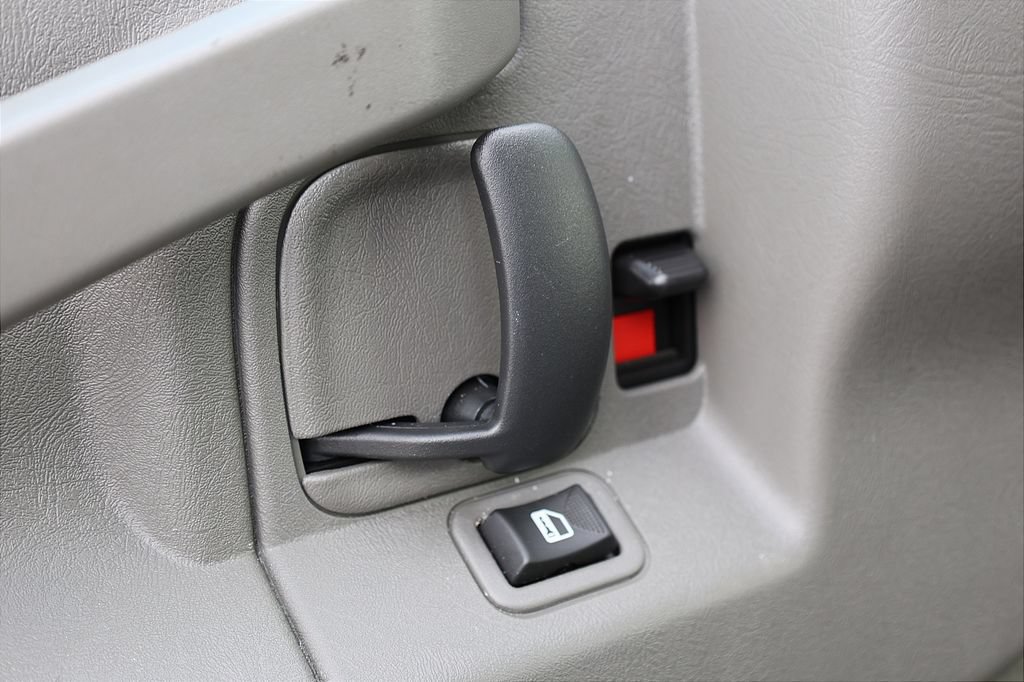 New 2026 Chevrolet Express 3500 w/ Power Convenience Package RWD image 25