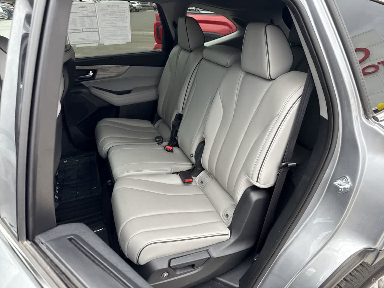 Used 2023 Acura MDX w/ Advance Package AWD/4WD image 12