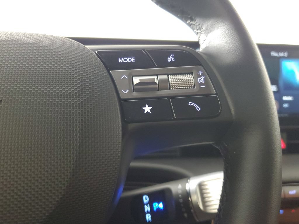 Used 2025 Hyundai Ioniq 5 SE RWD image 24