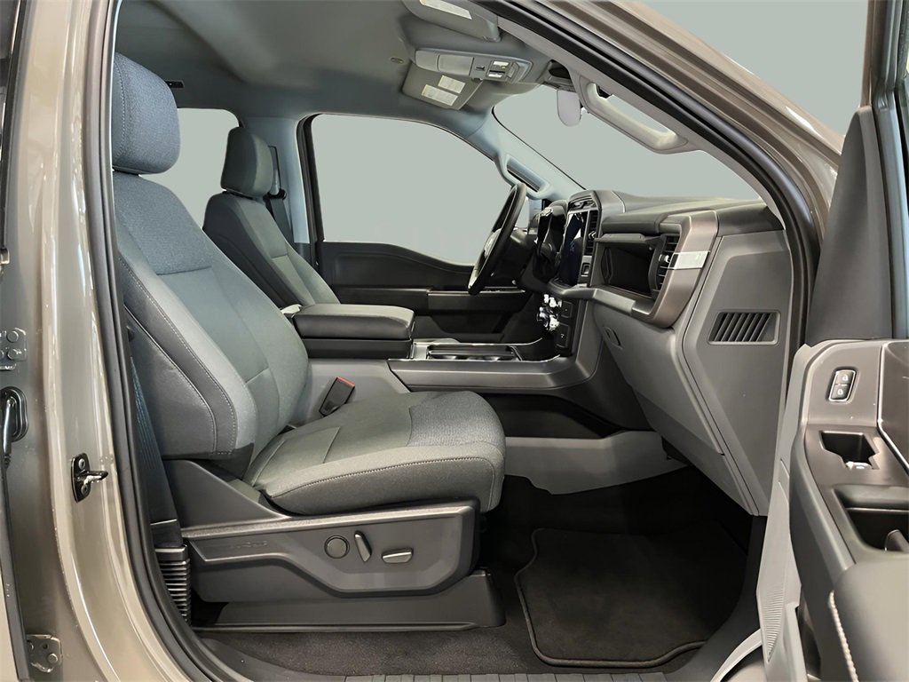 New 2025 Ford F150 XLT w/ Equipment Group 302A MID image 24