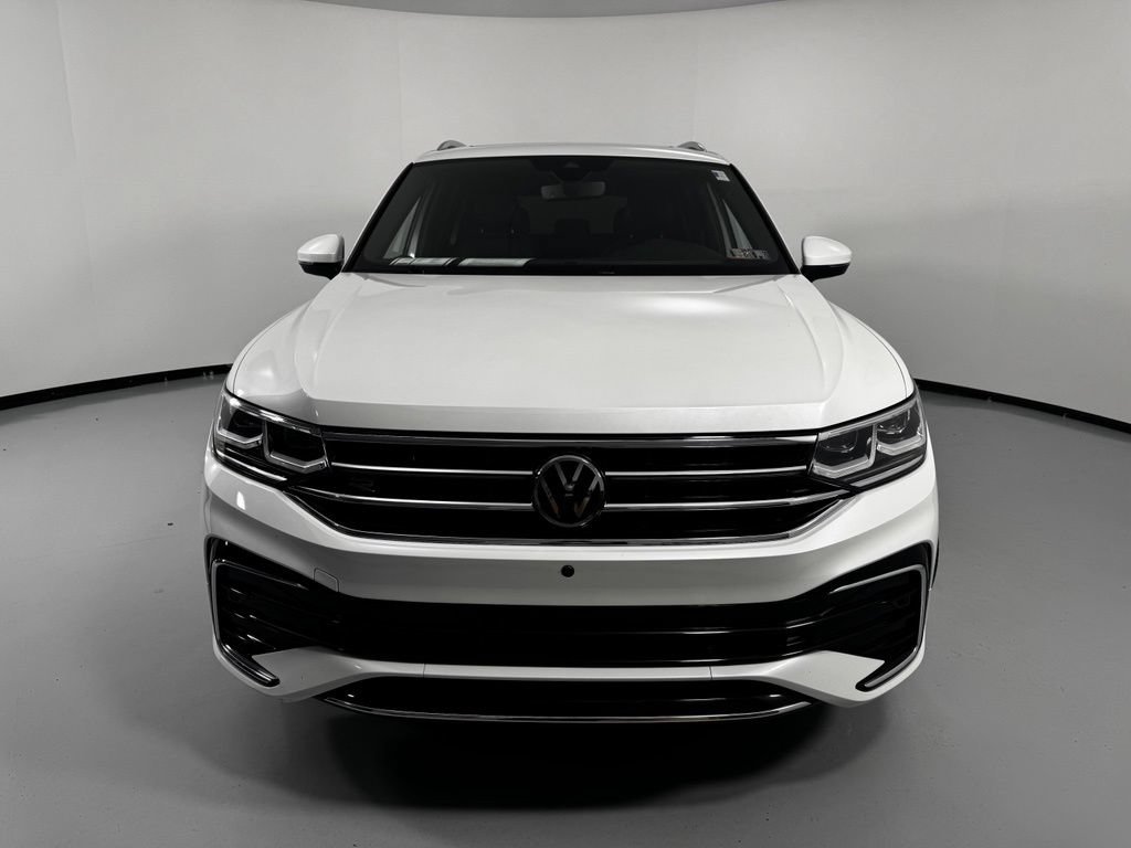Used 2022 Volkswagen Tiguan SEL R-Line AWD/4WD image 2