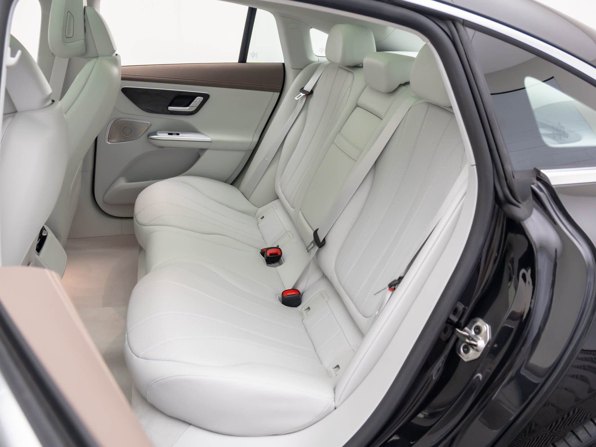 Certified 2023 Mercedes-Benz EQE 350+ 4MATIC Sedan image 19