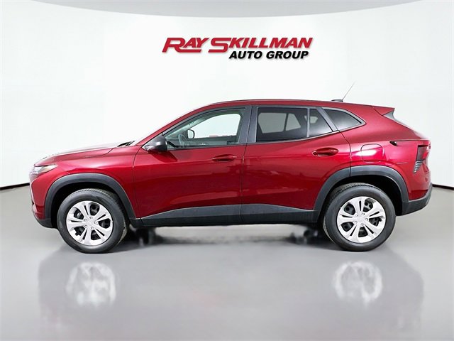 Used 2024 Chevrolet Trax LS image 4