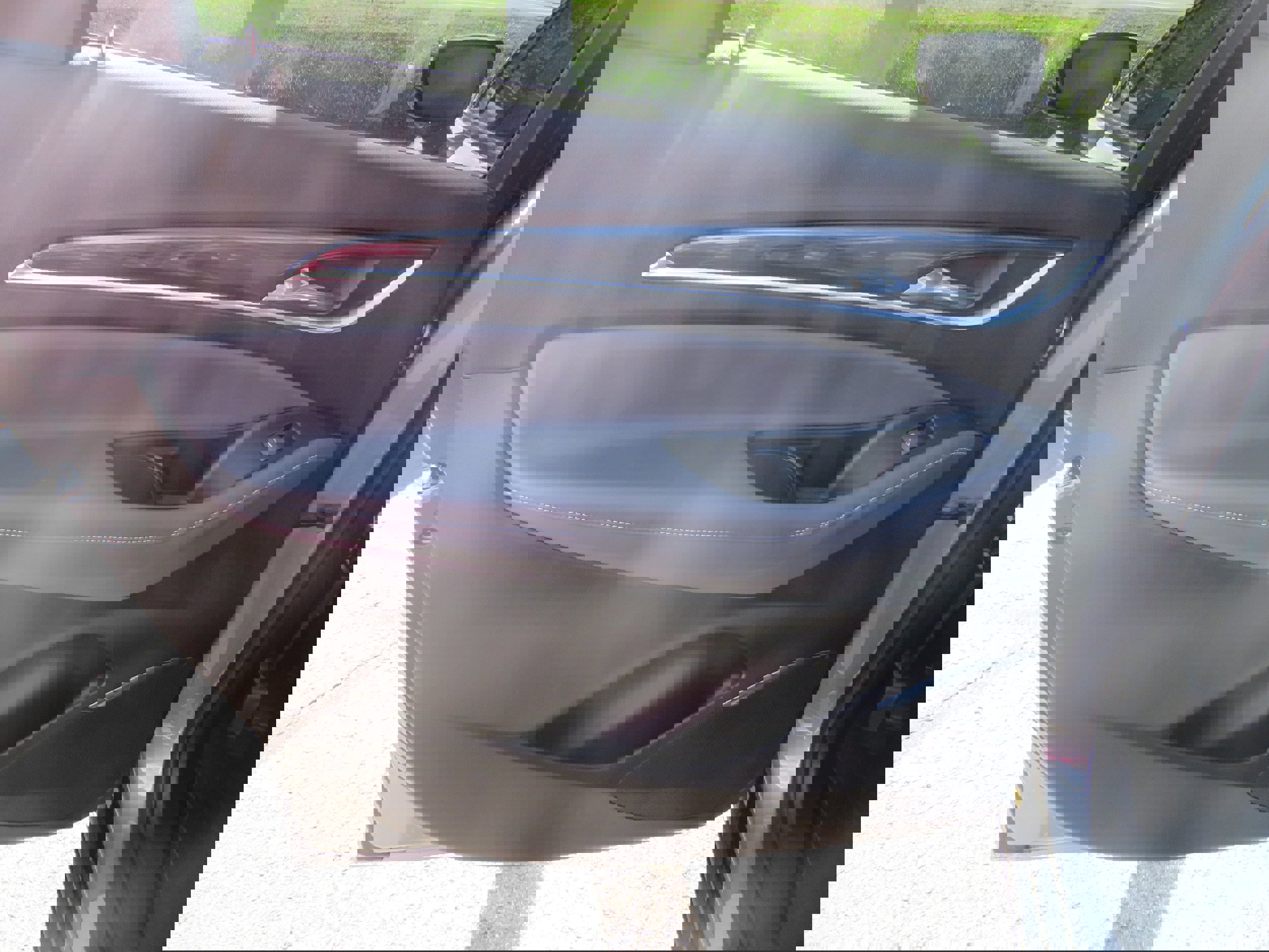 Used 2023 Buick Enclave Premium w/ Experience Buick Package image 12