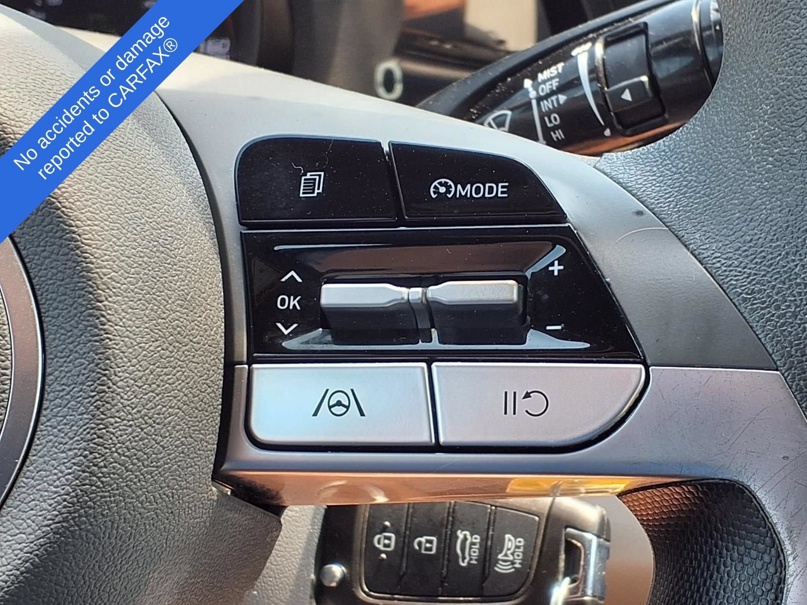 Used 2022 Hyundai Elantra SE FWD image 28