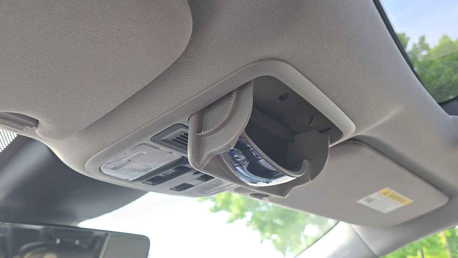 Used 2023 Honda Odyssey Elite image 37