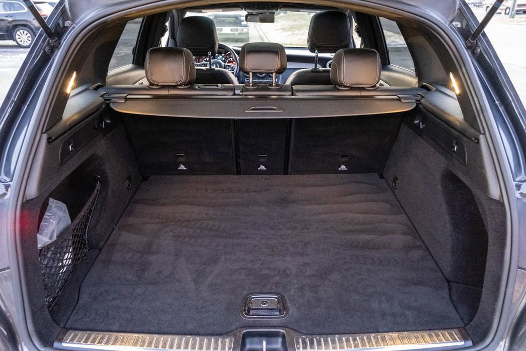 Used 2022 Mercedes-Benz GLC 300 image 27