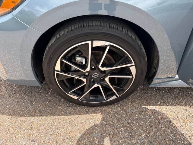 Certified 2025 Nissan Sentra SR w/ SR Premium Package FWD image 11