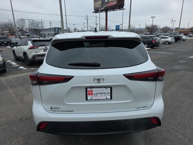 Certified 2024 Toyota Highlander LE image 5