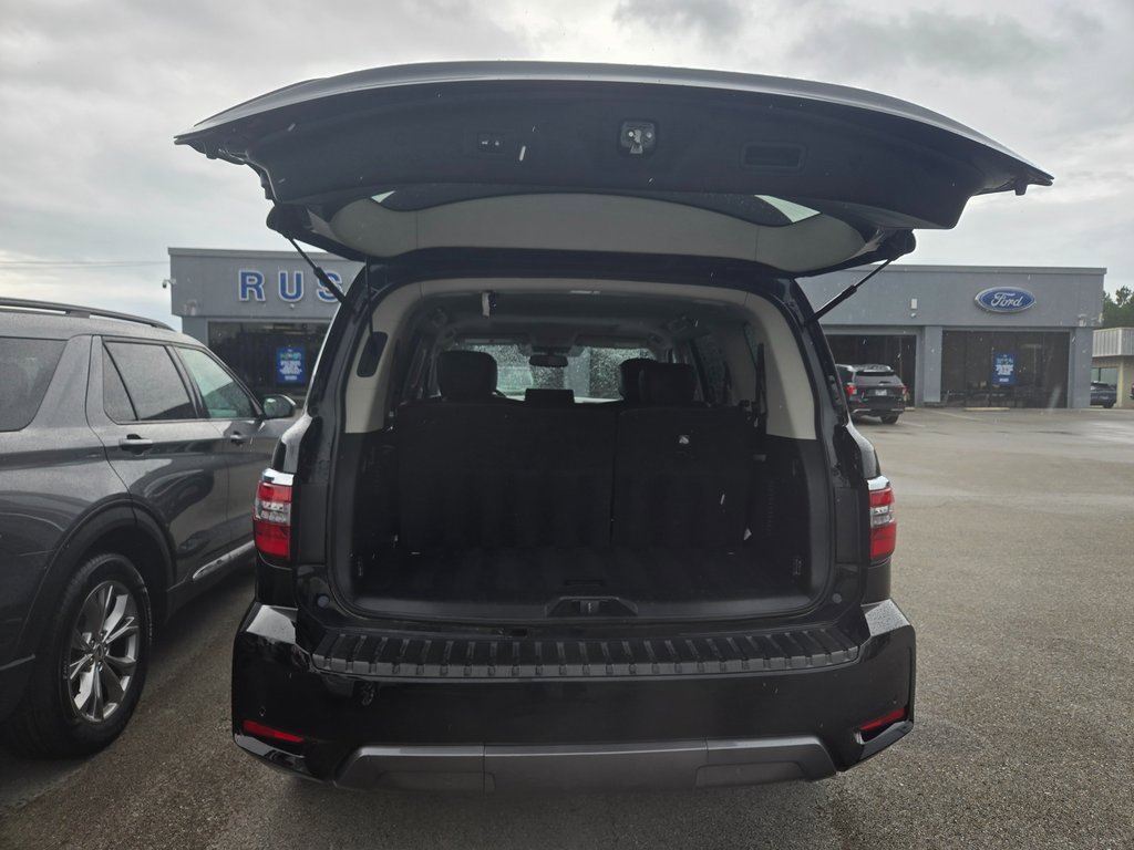 Used 2024 Nissan Armada SL w/ Captain's Chairs Package image 5