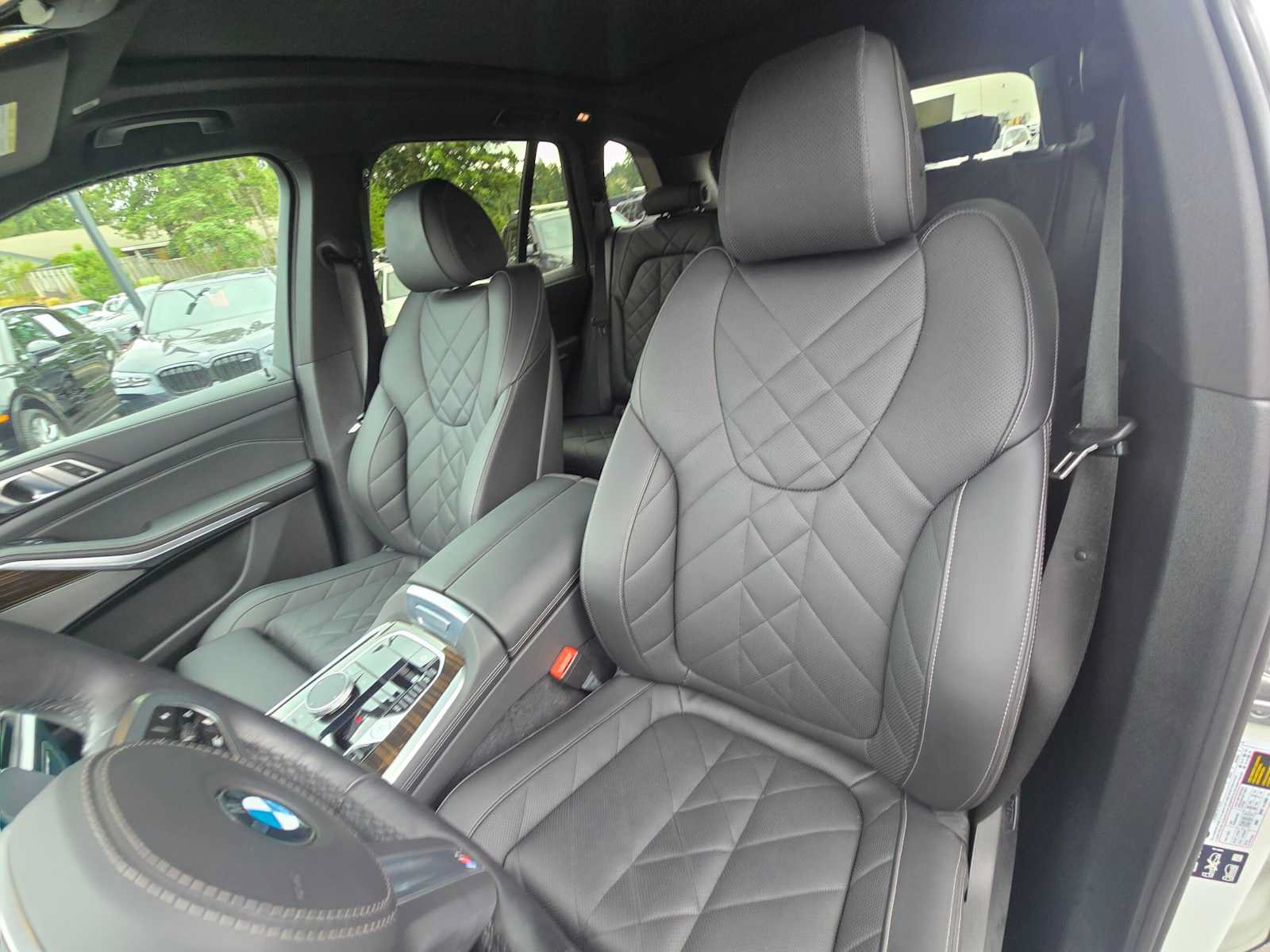 Used 2024 BMW X5 xDrive40i w/ M Sport Package AWD/4WD image 22
