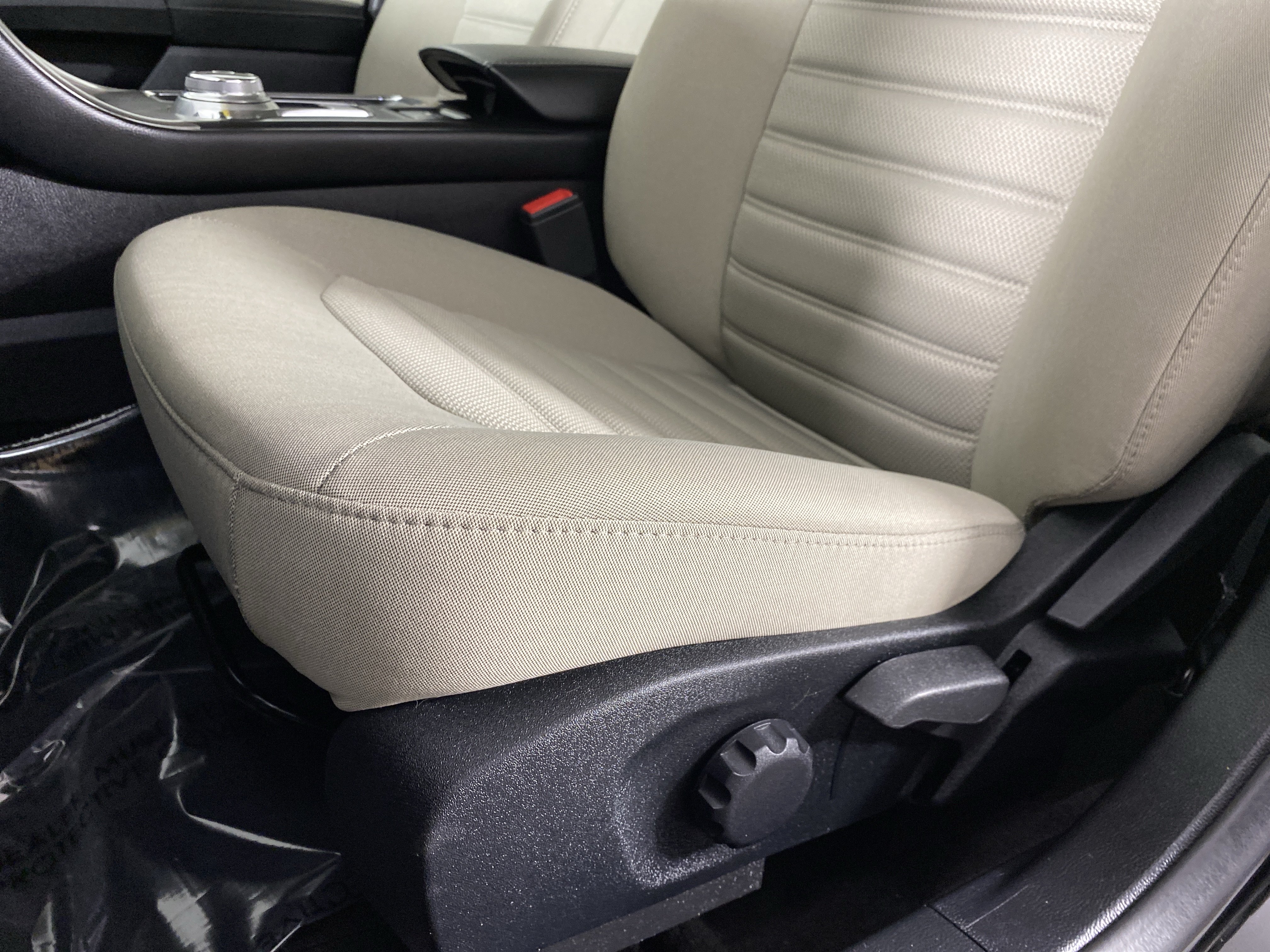 Used 2018 Ford Fusion S FWD image 12