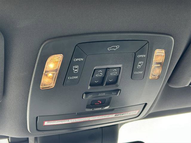 Certified 2022 Toyota Sienna XSE image 19