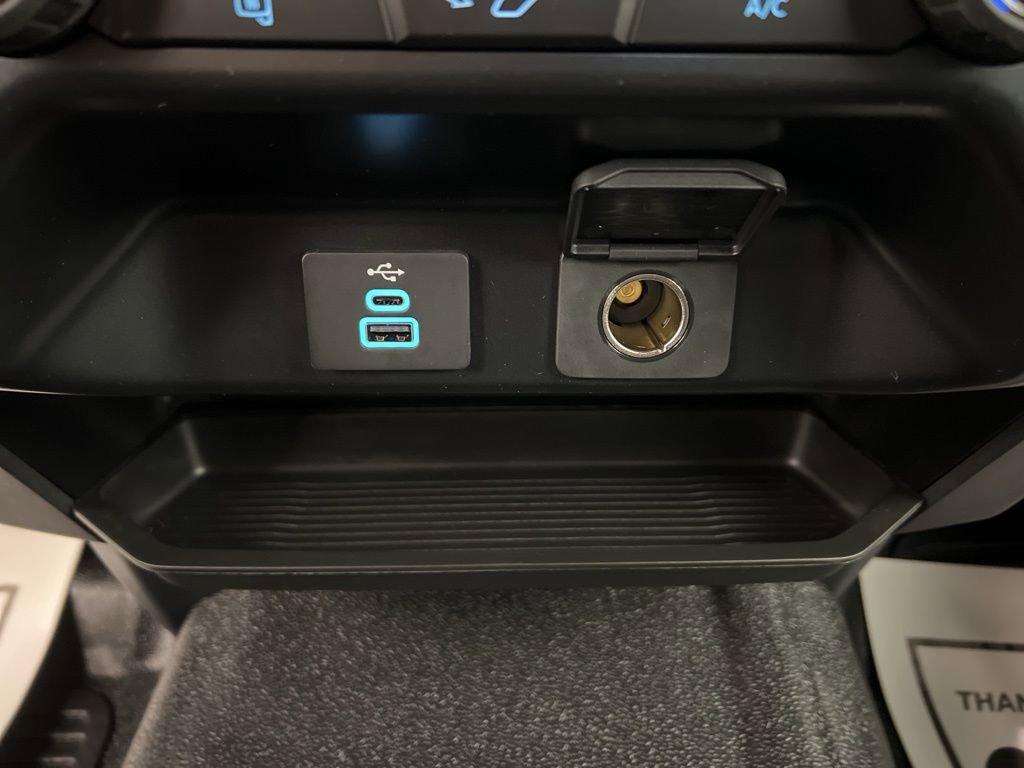 New 2026 Ford F550 XL image 14