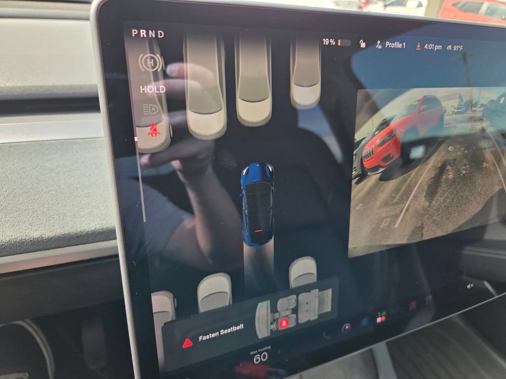 Used 2021 Tesla Model Y Long Range AWD/4WD image 35