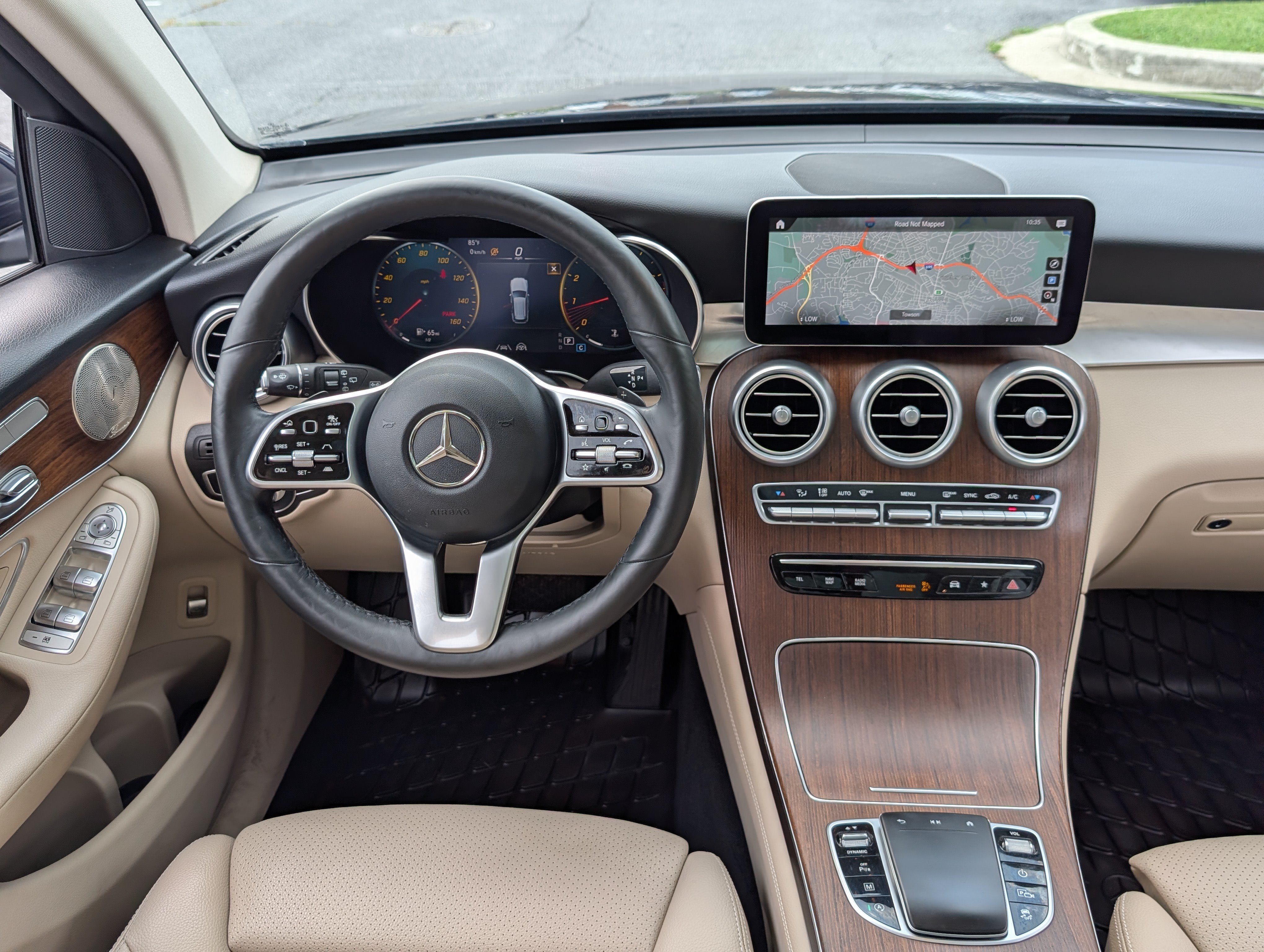 Used 2021 Mercedes-Benz GLC 300 4MATIC image 17