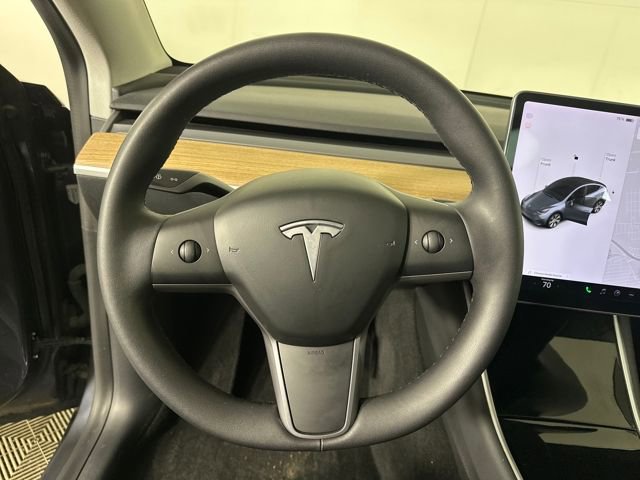 Used 2020 Tesla Model Y Long Range image 14