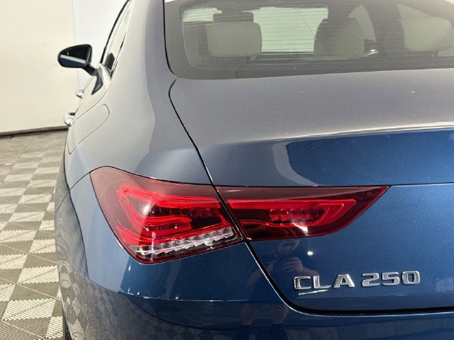 Used 2021 Mercedes-Benz CLA 250 image 35
