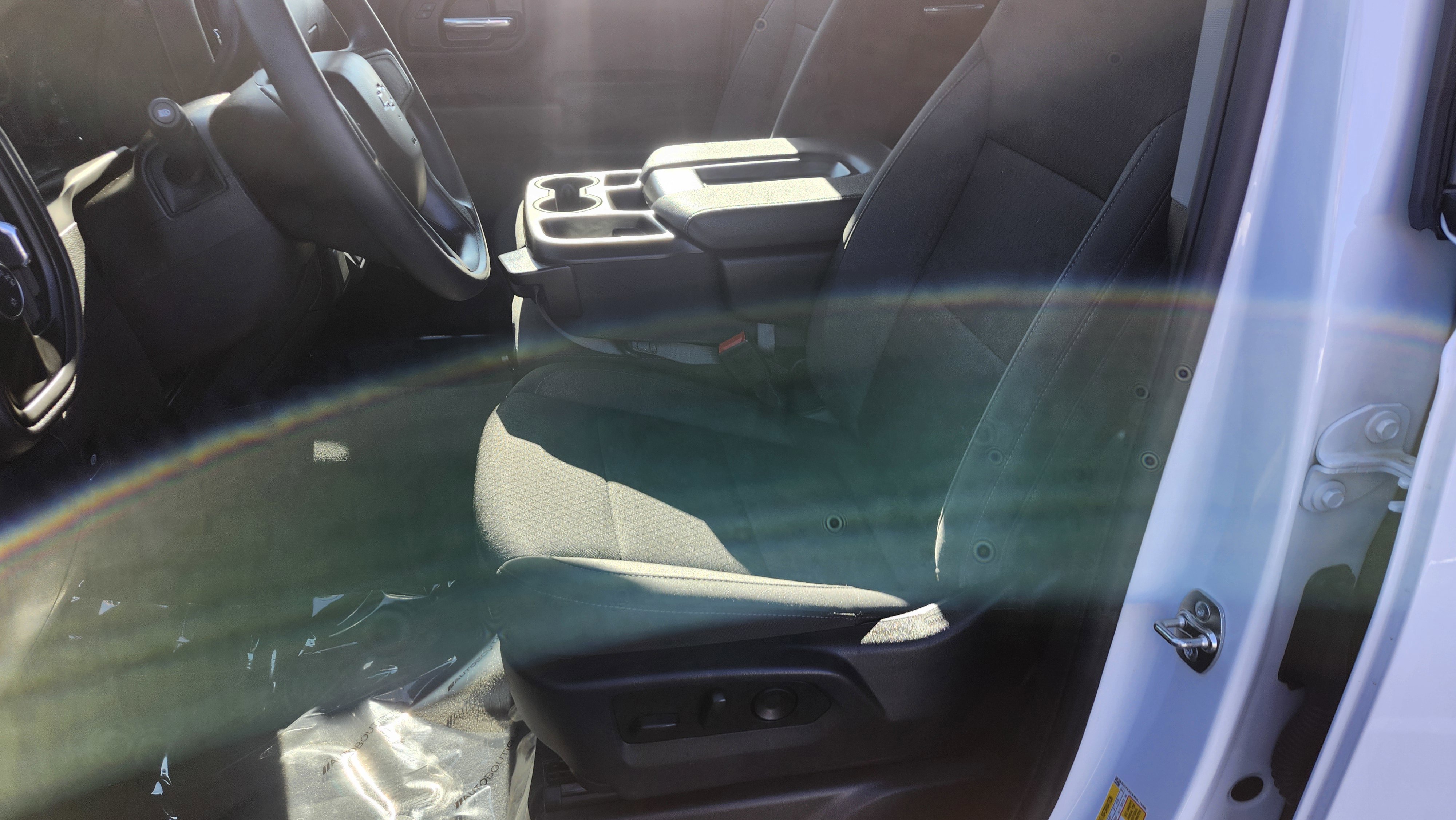 Used 2025 Chevrolet Silverado 1500 Custom image 18