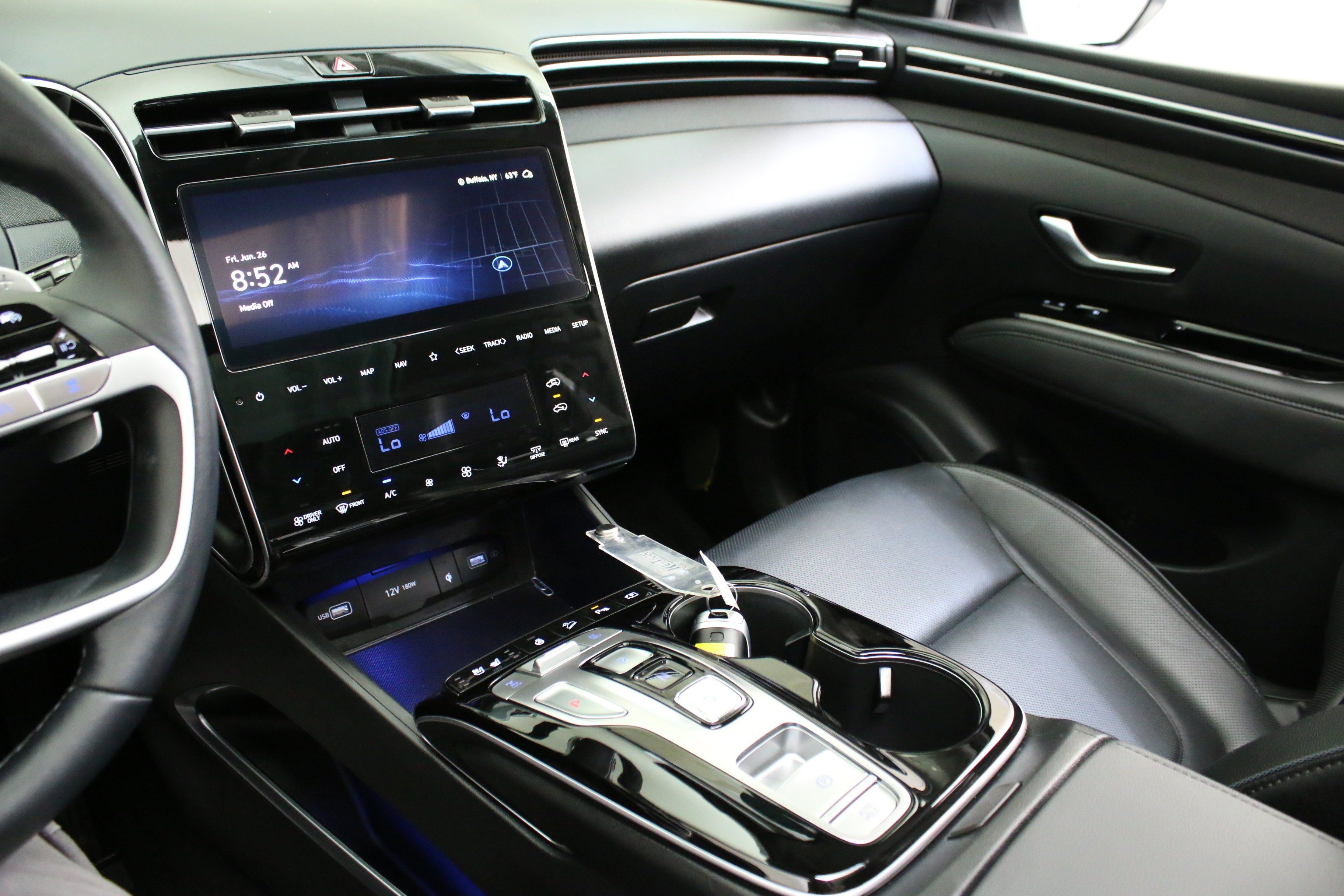 Used 2024 Hyundai Tucson Limited AWD/4WD image 19