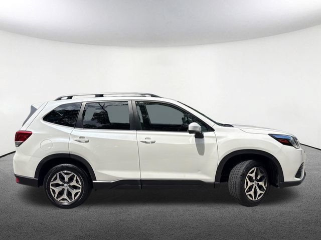 Certified 2023 Subaru Forester Premium AWD/4WD image 17
