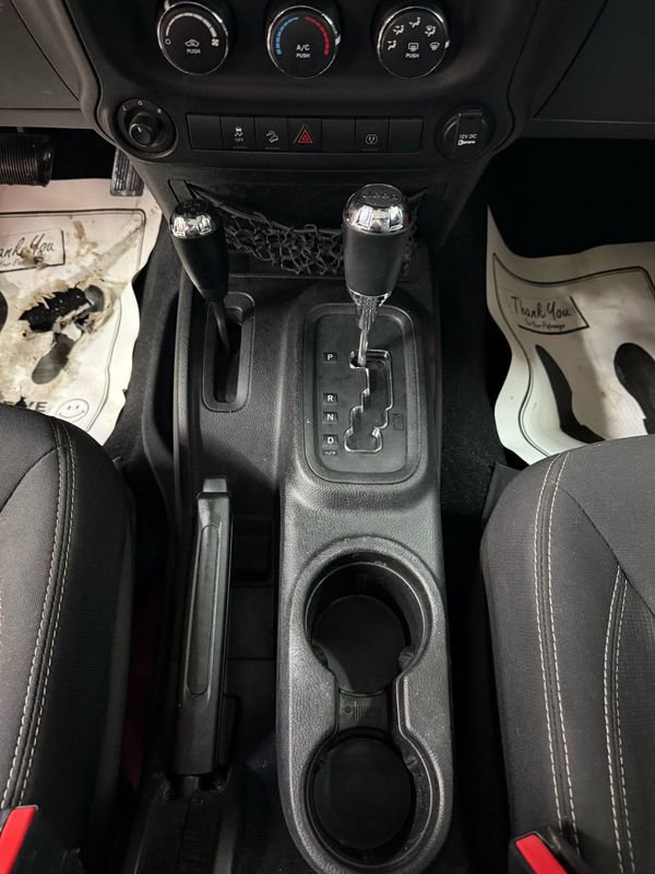 Used 2016 Jeep Wrangler Unlimited Sahara w/ Dual Top Group image 25