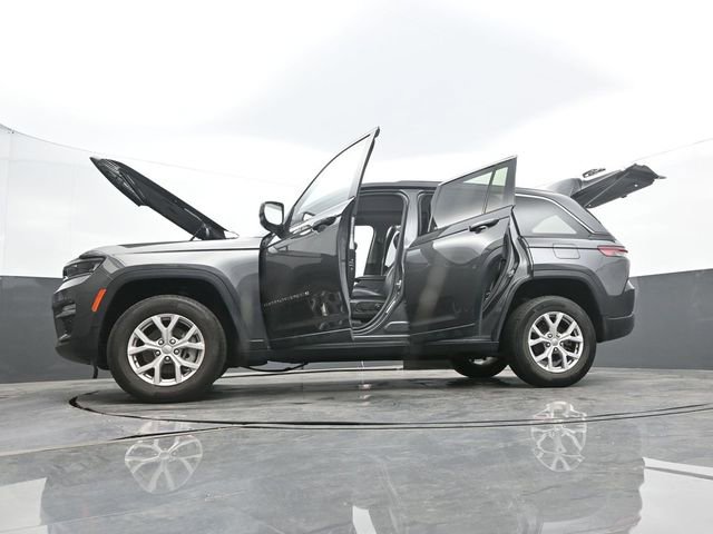 Used 2022 Jeep Grand Cherokee Limited image 66