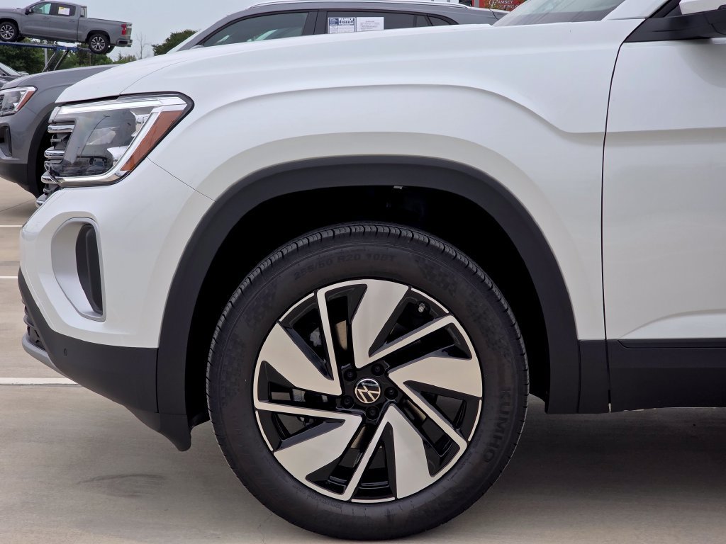 New 2026 Volkswagen Atlas SE FWD image 6