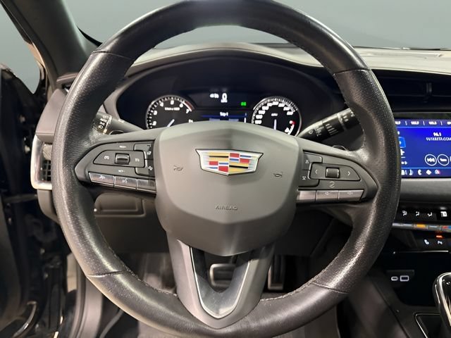 Used 2022 Cadillac XT4 Sport w/ Safety Alert Package AWD/4WD image 11
