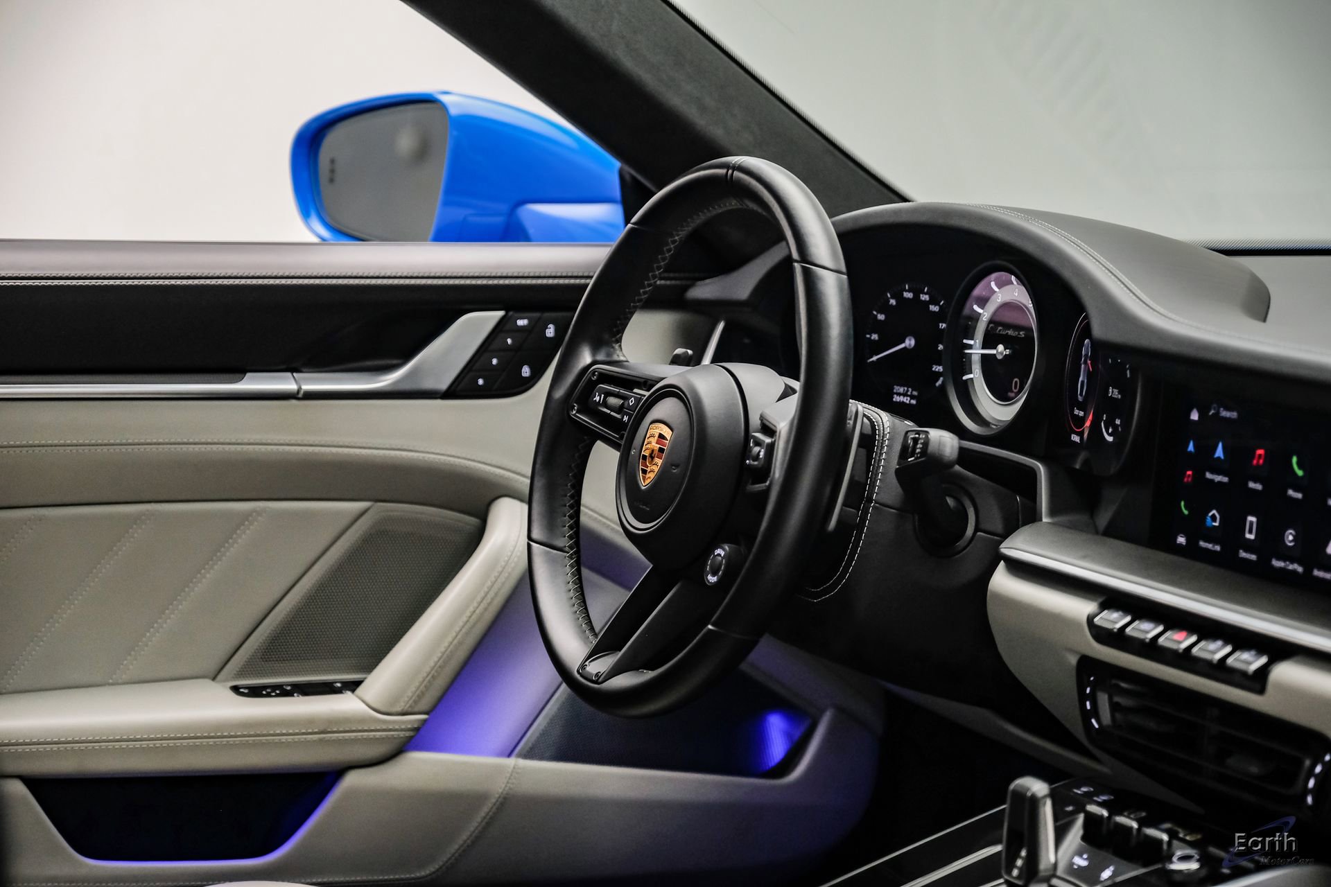 Used 2022 Porsche 911 Turbo S image 57