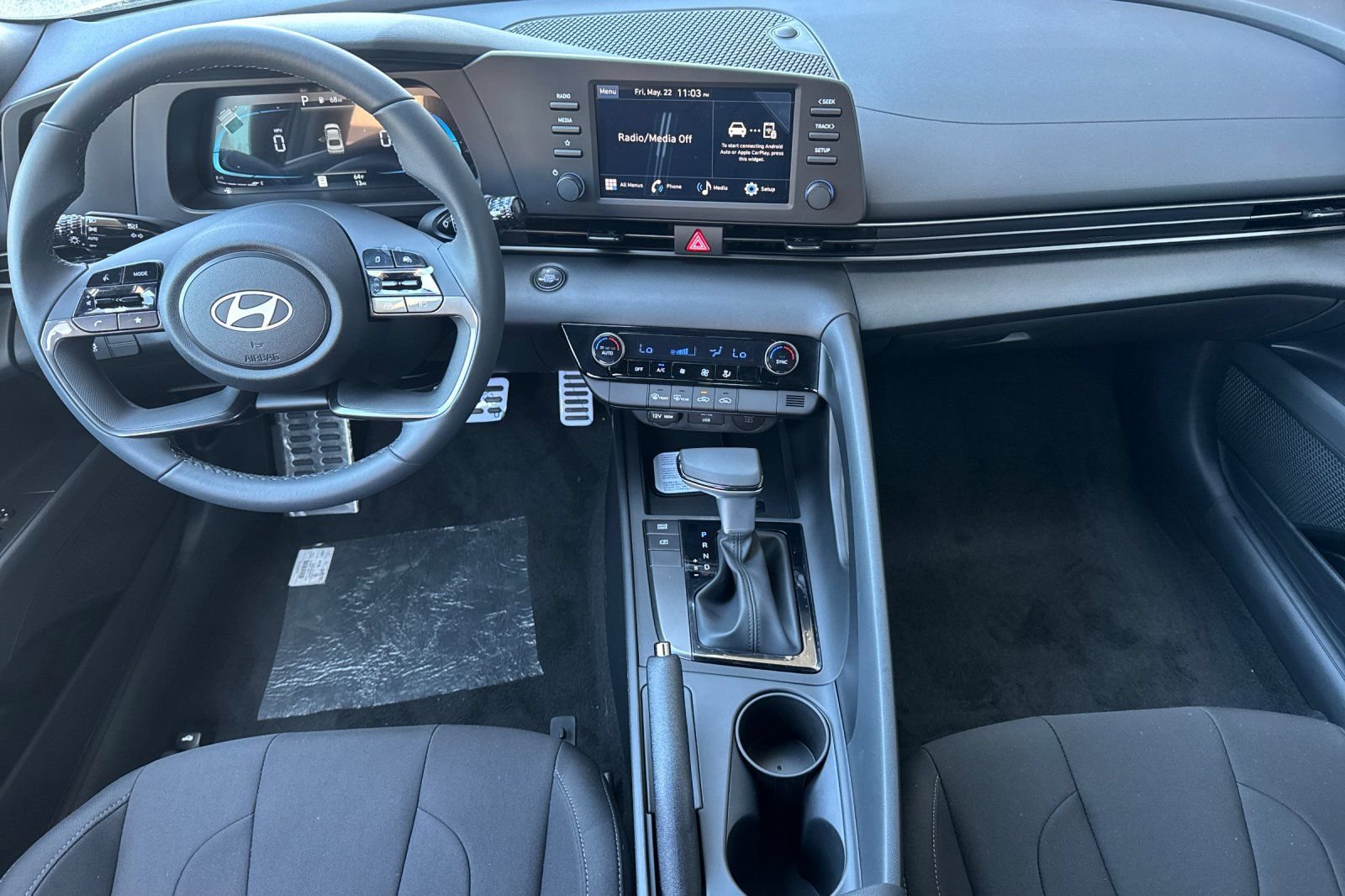 New 2026 Hyundai Elantra Sport FWD image 13
