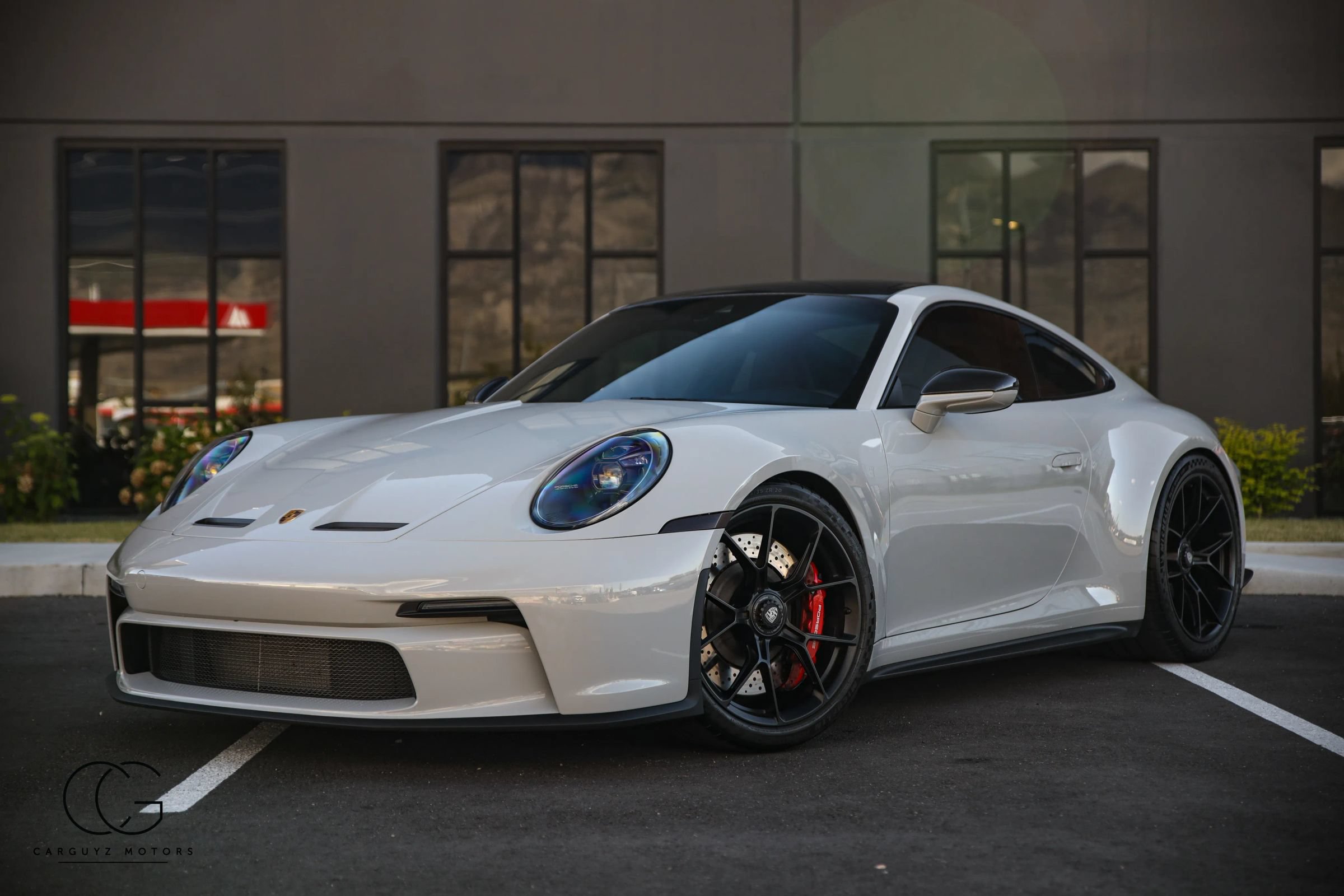 Used 2022 Porsche 911 GT3 RWD image 3