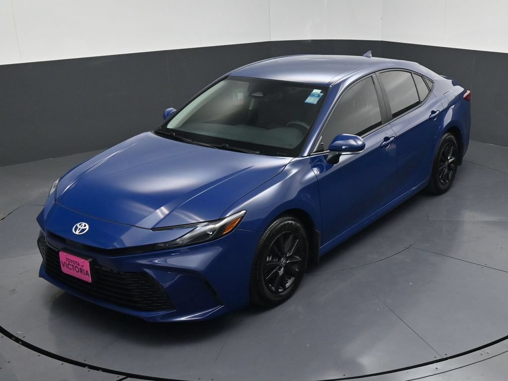 Used 2026 Toyota Camry LE FWD image 15