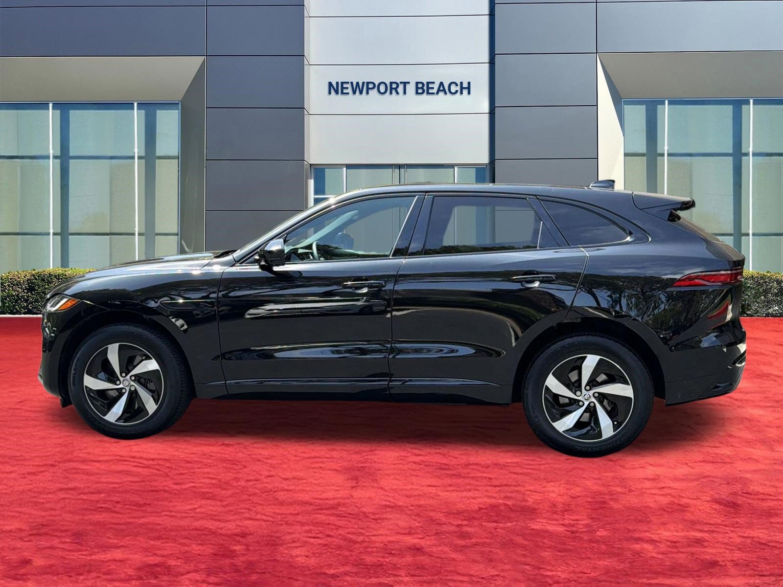 Used 2026 Jaguar F-PACE R-Dynamic S AWD/4WD image 2