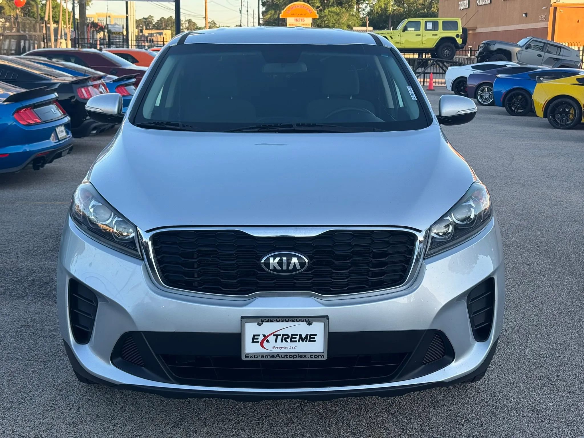 Used 2019 Kia Sorento LX image 2
