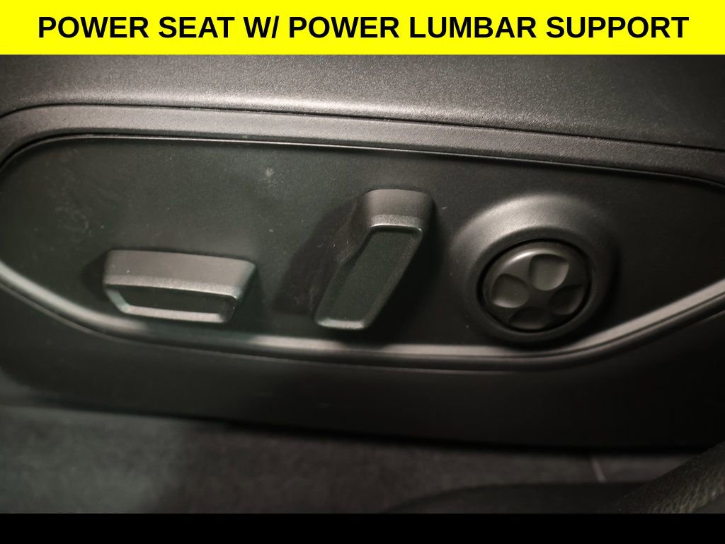 Used 2023 Jeep Grand Cherokee Laredo X image 3