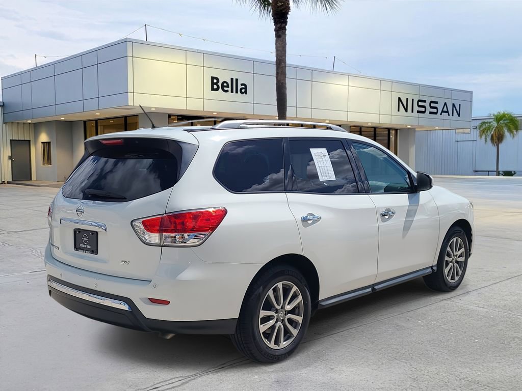 Used 2016 Nissan Pathfinder SV image 6