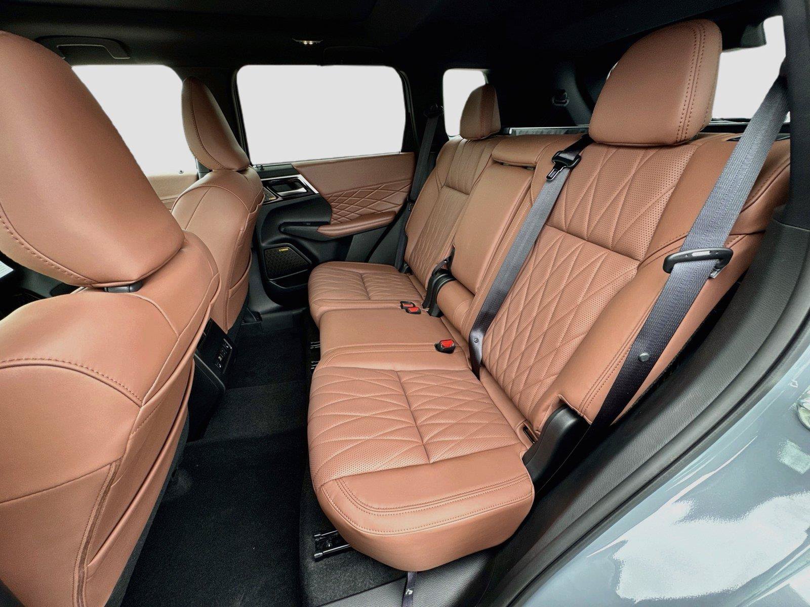 New 2026 Mitsubishi Outlander SEL FWD image 26