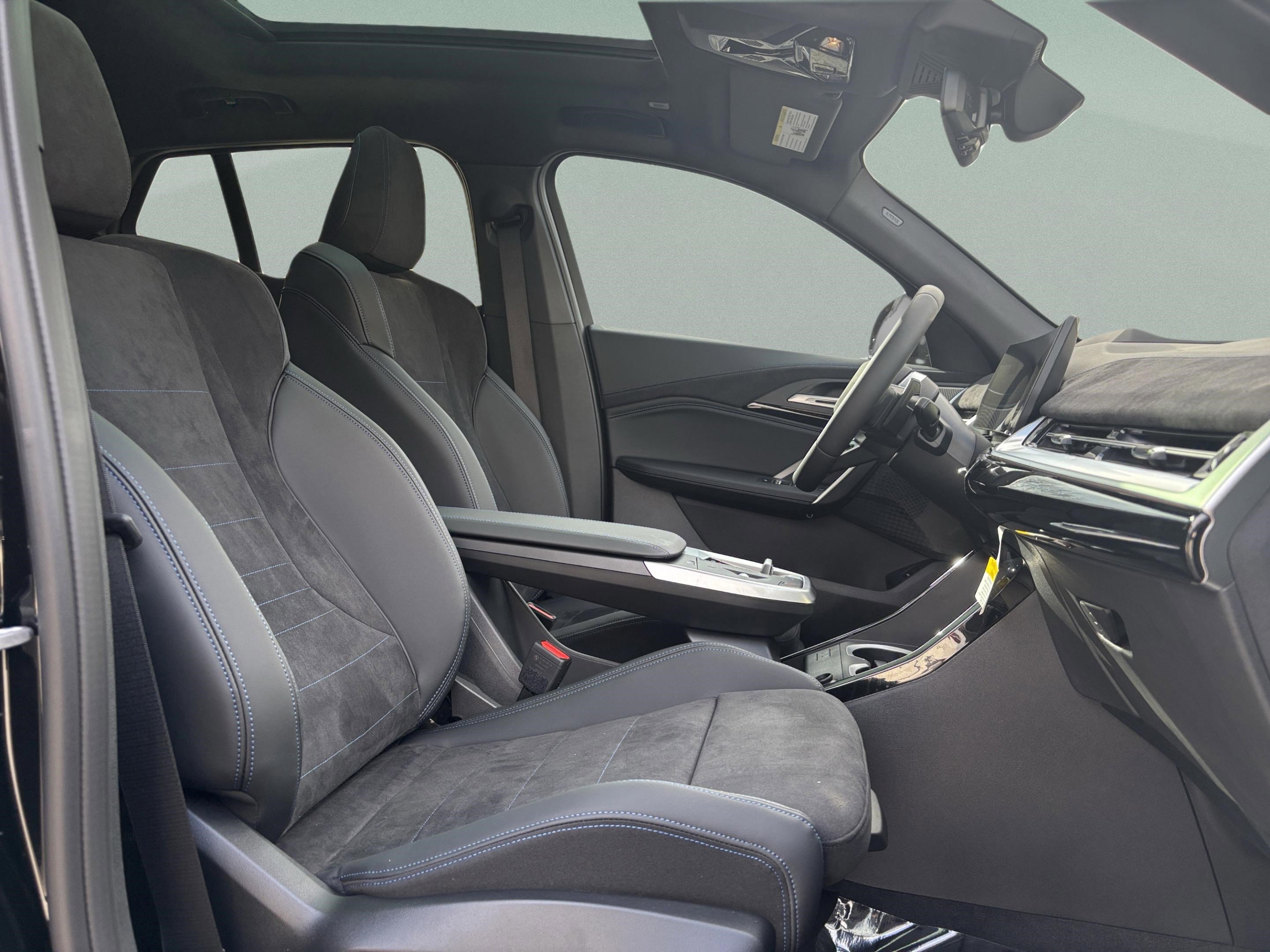 Used 2026 BMW X2 xDrive28i w/ Technology Package image 22