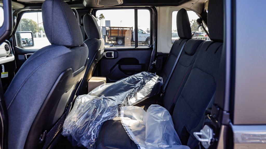 New 2025 Jeep Wrangler Unlimited Rubicon image 20