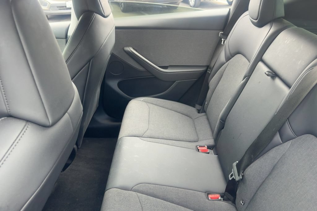 Used 2026 Tesla Model Y 2WD image 12