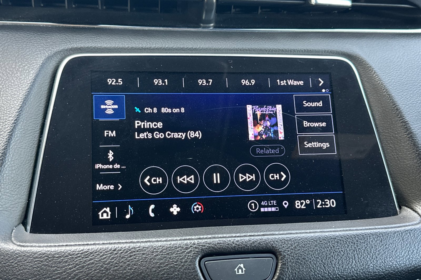 Used 2023 Cadillac XT4 Premium Luxury image 18