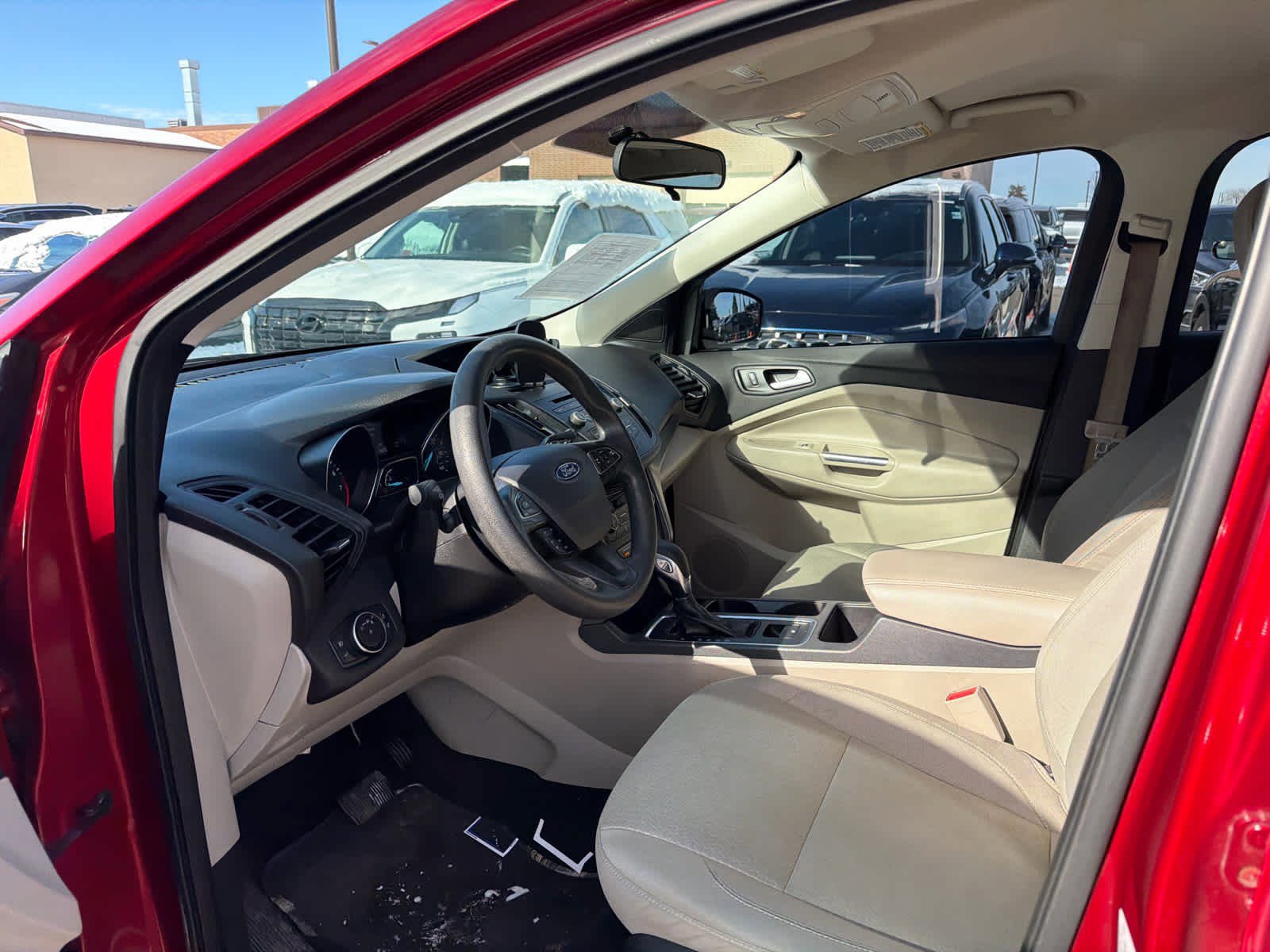 Used 2018 Ford Escape SE image 5