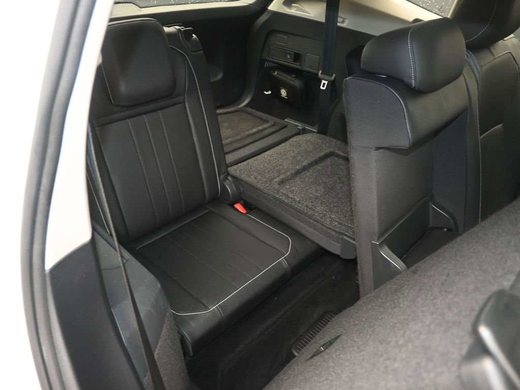 Used 2022 Volkswagen Tiguan SE FWD image 27